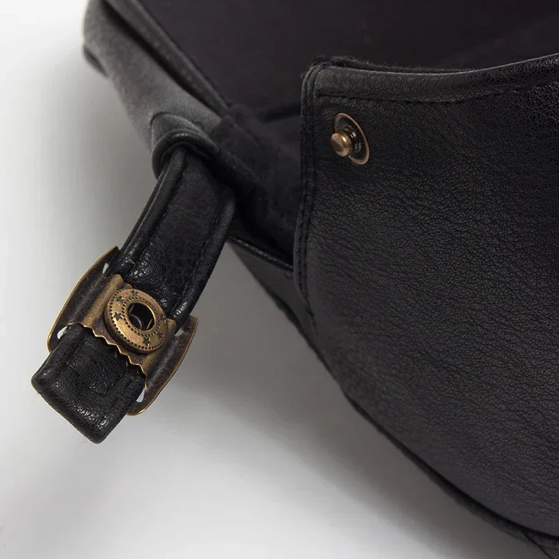 Boina Masculina Inglesa de Couro MANN MR10